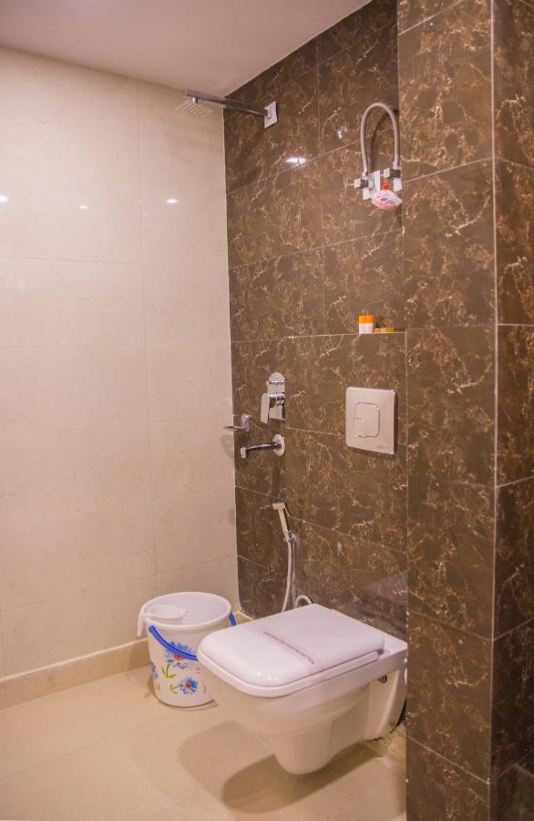 Hotel Pawan Plaza Near Sir Ganga Ram Hospital Delhi  Ngoại thất bức ảnh