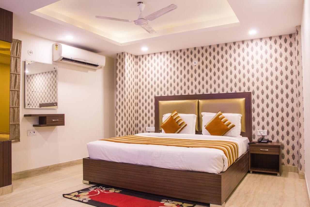 Hotel Pawan Plaza Near Sir Ganga Ram Hospital Delhi  Ngoại thất bức ảnh