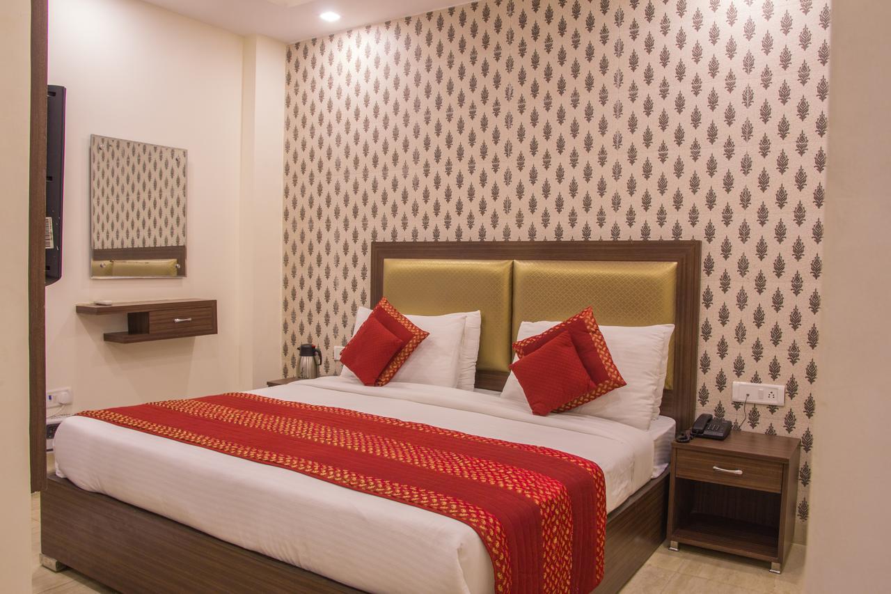 Hotel Pawan Plaza Near Sir Ganga Ram Hospital Delhi  Ngoại thất bức ảnh