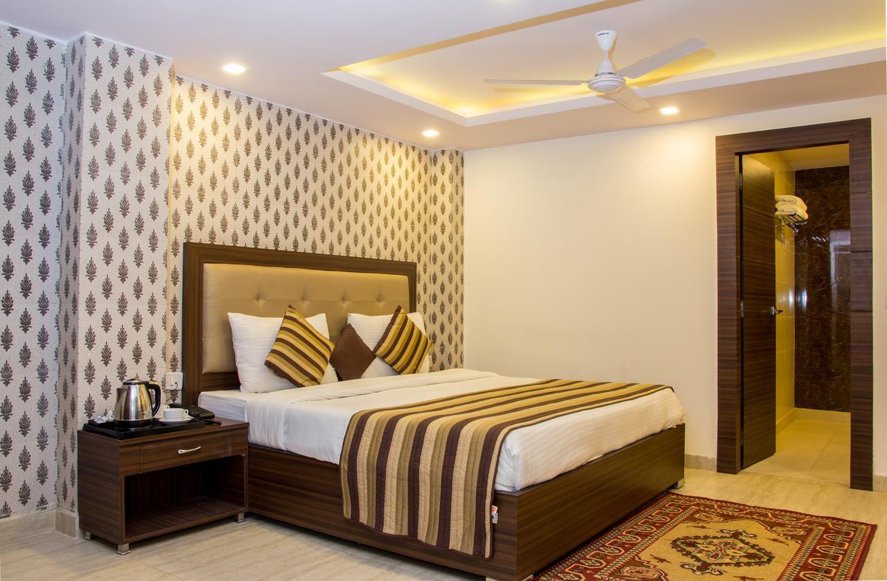 Hotel Pawan Plaza Near Sir Ganga Ram Hospital Delhi  Ngoại thất bức ảnh